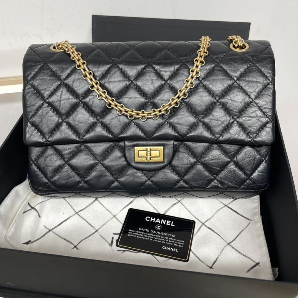 Chanel Women Pre-Loved Bag Very Good Condition
